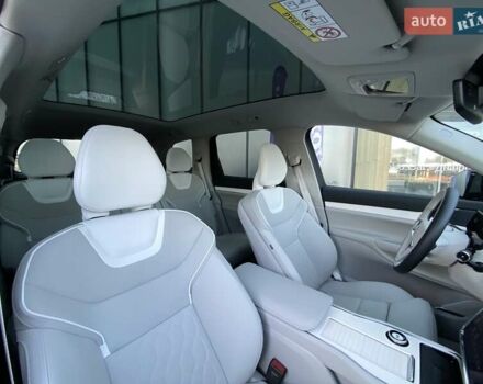 Серый Вольво EX90, объемом двигателя 0 л и пробегом 1 тыс. км за 92793 $, фото 21 на Automoto.ua