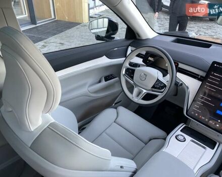 Серый Вольво EX90, объемом двигателя 0 л и пробегом 1 тыс. км за 92793 $, фото 29 на Automoto.ua