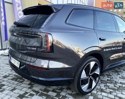 Серый Вольво EX90, объемом двигателя 0 л и пробегом 1 тыс. км за 92793 $, фото 8 на Automoto.ua