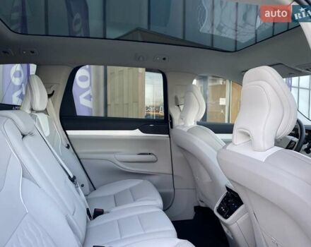 Серый Вольво EX90, объемом двигателя 0 л и пробегом 1 тыс. км за 92793 $, фото 25 на Automoto.ua