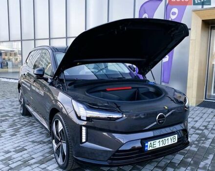 Серый Вольво EX90, объемом двигателя 0 л и пробегом 1 тыс. км за 92793 $, фото 43 на Automoto.ua