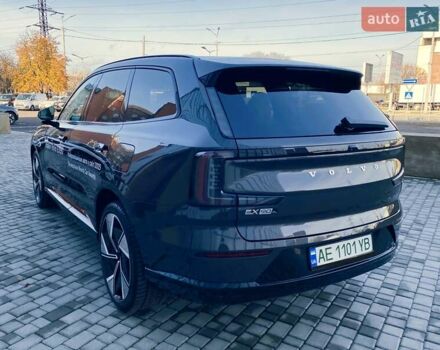 Серый Вольво EX90, объемом двигателя 0 л и пробегом 1 тыс. км за 92793 $, фото 11 на Automoto.ua