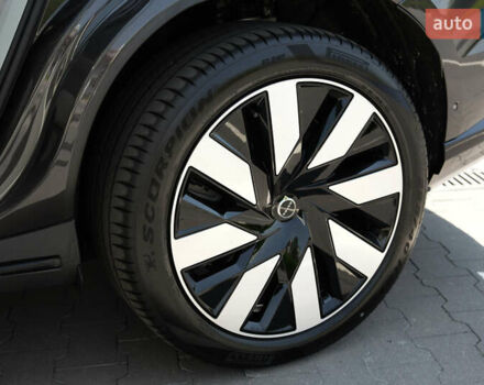 Серый Вольво EX90, объемом двигателя 0 л и пробегом 1 тыс. км за 90459 $, фото 20 на Automoto.ua