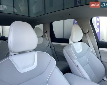 Серый Вольво EX90, объемом двигателя 0 л и пробегом 1 тыс. км за 92793 $, фото 20 на Automoto.ua