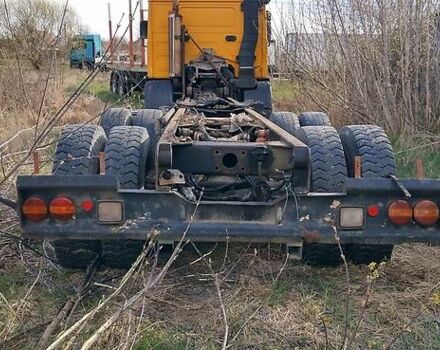 Желтый Вольво F12, объемом двигателя 0 л и пробегом 350 тыс. км за 21500 $, фото 5 на Automoto.ua