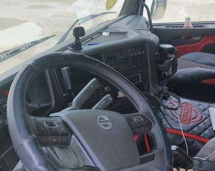 Белый Вольво FMX 13, объемом двигателя 12.78 л и пробегом 289 тыс. км за 128000 $, фото 3 на Automoto.ua