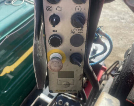 Вольво FMX 13 2013 у Долине на Automoto.ua Зелений Вольво FMX 13, об'ємом двигуна 12 л та пробігом 555 тис. км за 53500 $, фото 25 на Automoto.ua