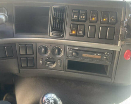 Вольво FMX 13 2013 у Долине на Automoto.ua Зелений Вольво FMX 13, об'ємом двигуна 12 л та пробігом 555 тис. км за 53500 $, фото 13 на Automoto.ua