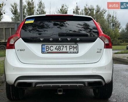 Белый Вольво V60 Cross Country, объемом двигателя 2.5 л и пробегом 161 тыс. км за 14900 $, фото 7 на Automoto.ua