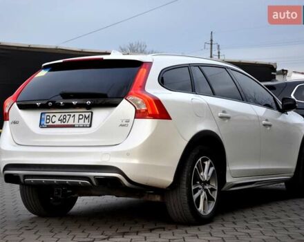 Білий Вольво V60 Cross Country, об'ємом двигуна 2.5 л та пробігом 161 тис. км за 14500 $, фото 35 на Automoto.ua