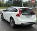 Белый Вольво V60 Cross Country, объемом двигателя 2.5 л и пробегом 161 тыс. км за 14500 $, фото 5 на Automoto.ua