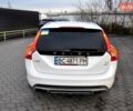 Білий Вольво V60 Cross Country, об'ємом двигуна 2.5 л та пробігом 161 тис. км за 14500 $, фото 8 на Automoto.ua