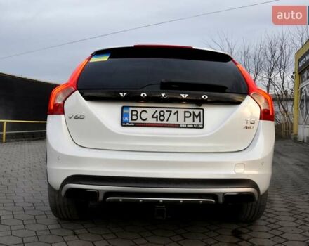Білий Вольво V60 Cross Country, об'ємом двигуна 2.5 л та пробігом 161 тис. км за 14500 $, фото 9 на Automoto.ua