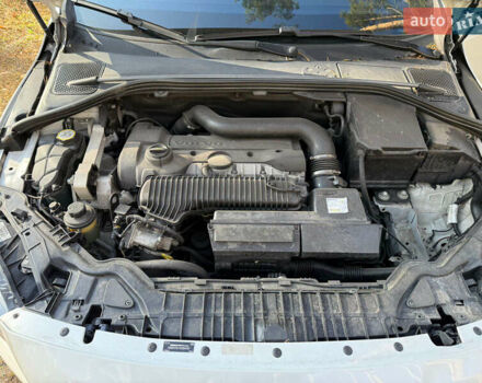 Білий Вольво V60 Cross Country, об'ємом двигуна 2.5 л та пробігом 99 тис. км за 17300 $, фото 14 на Automoto.ua