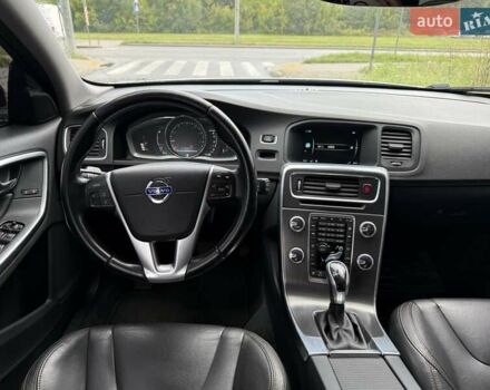 Белый Вольво V60 Cross Country, объемом двигателя 2.5 л и пробегом 161 тыс. км за 14500 $, фото 19 на Automoto.ua