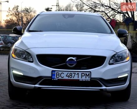Білий Вольво V60 Cross Country, об'ємом двигуна 2.5 л та пробігом 161 тис. км за 14500 $, фото 32 на Automoto.ua
