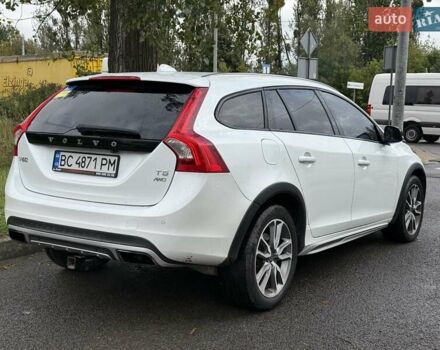 Белый Вольво V60 Cross Country, объемом двигателя 2.5 л и пробегом 161 тыс. км за 14500 $, фото 11 на Automoto.ua