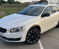 Белый Вольво V60 Cross Country, объемом двигателя 2 л и пробегом 198 тыс. км за 17500 $, фото 1 на Automoto.ua