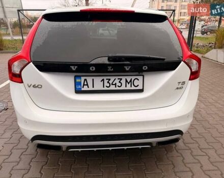 Белый Вольво V60 Cross Country, объемом двигателя 2 л и пробегом 144 тыс. км за 18500 $, фото 5 на Automoto.ua