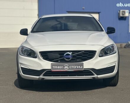 Белый Вольво V60 Cross Country, объемом двигателя 2 л и пробегом 194 тыс. км за 16900 $, фото 6 на Automoto.ua