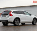 Белый Вольво V60 Cross Country, объемом двигателя 2.5 л и пробегом 144 тыс. км за 16400 $, фото 2 на Automoto.ua