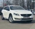 Белый Вольво V60 Cross Country, объемом двигателя 2 л и пробегом 194 тыс. км за 16900 $, фото 18 на Automoto.ua