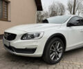 Белый Вольво V60 Cross Country, объемом двигателя 2.4 л и пробегом 54 тыс. км за 22500 $, фото 1 на Automoto.ua