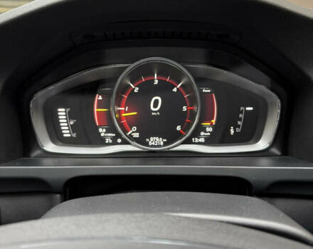 Белый Вольво V60 Cross Country, объемом двигателя 2.4 л и пробегом 54 тыс. км за 22500 $, фото 24 на Automoto.ua