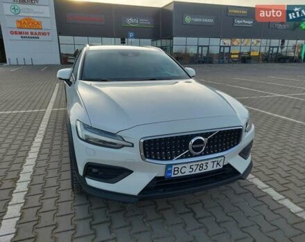 Белый Вольво V60 Cross Country, объемом двигателя 1.97 л и пробегом 180 тыс. км за 30000 $, фото 12 на Automoto.ua