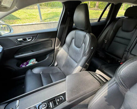 Білий Вольво V60 Cross Country, об'ємом двигуна 2 л та пробігом 196 тис. км за 26500 $, фото 19 на Automoto.ua