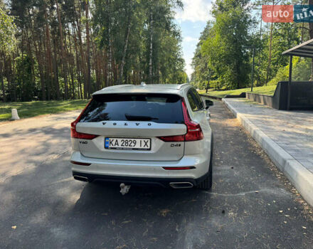 Белый Вольво V60 Cross Country, объемом двигателя 2 л и пробегом 196 тыс. км за 33000 $, фото 31 на Automoto.ua