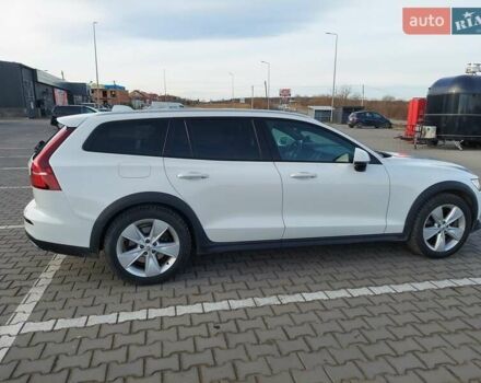 Белый Вольво V60 Cross Country, объемом двигателя 1.97 л и пробегом 180 тыс. км за 30000 $, фото 9 на Automoto.ua