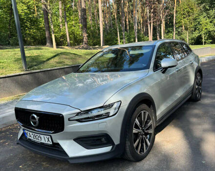 Белый Вольво V60 Cross Country, объемом двигателя 2 л и пробегом 196 тыс. км за 33000 $, фото 27 на Automoto.ua