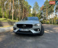 Белый Вольво V60 Cross Country, объемом двигателя 2 л и пробегом 196 тыс. км за 33000 $, фото 1 на Automoto.ua