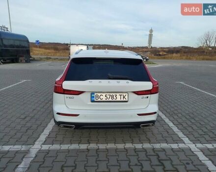 Белый Вольво V60 Cross Country, объемом двигателя 1.97 л и пробегом 180 тыс. км за 30000 $, фото 7 на Automoto.ua