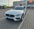 Белый Вольво V60 Cross Country, объемом двигателя 1.97 л и пробегом 180 тыс. км за 30000 $, фото 1 на Automoto.ua
