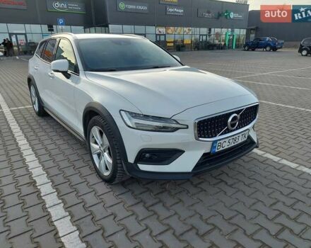 Белый Вольво V60 Cross Country, объемом двигателя 1.97 л и пробегом 180 тыс. км за 30000 $, фото 11 на Automoto.ua