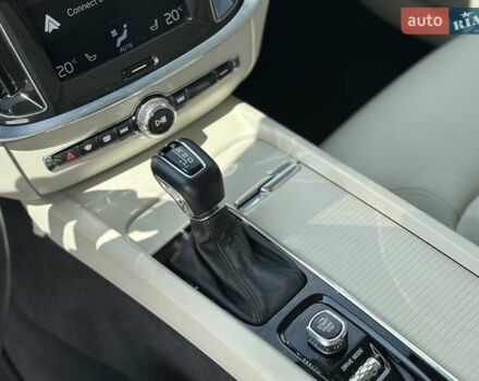 Белый Вольво V60 Cross Country, объемом двигателя 1.97 л и пробегом 60 тыс. км за 32999 $, фото 11 на Automoto.ua