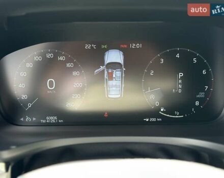 Белый Вольво V60 Cross Country, объемом двигателя 1.97 л и пробегом 60 тыс. км за 32999 $, фото 9 на Automoto.ua