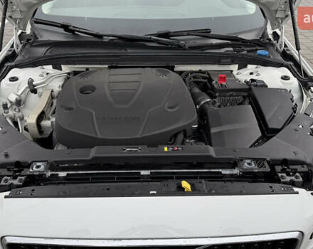 Белый Вольво V60 Cross Country, объемом двигателя 1.97 л и пробегом 219 тыс. км за 29900 $, фото 18 на Automoto.ua