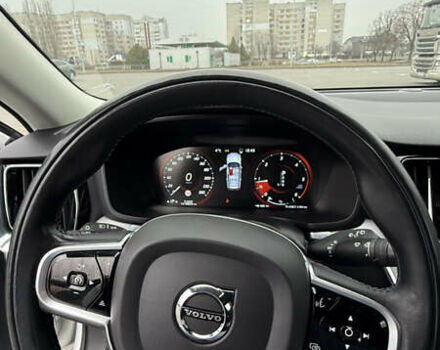 Белый Вольво V60 Cross Country, объемом двигателя 1.97 л и пробегом 219 тыс. км за 29900 $, фото 9 на Automoto.ua