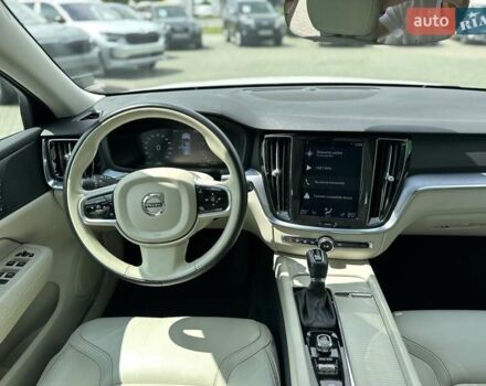 Белый Вольво V60 Cross Country, объемом двигателя 1.97 л и пробегом 60 тыс. км за 32999 $, фото 16 на Automoto.ua