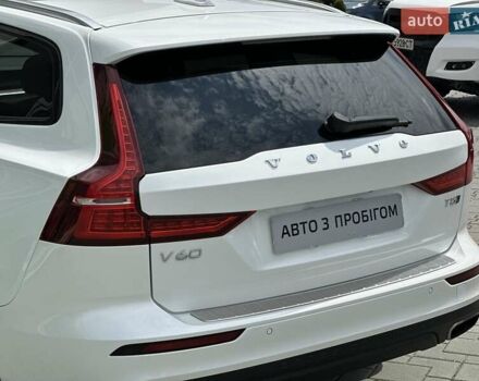 Белый Вольво V60 Cross Country, объемом двигателя 1.97 л и пробегом 60 тыс. км за 32999 $, фото 25 на Automoto.ua