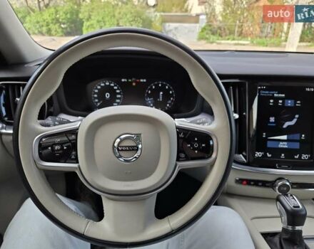 Белый Вольво V60 Cross Country, объемом двигателя 1.97 л и пробегом 60 тыс. км за 34500 $, фото 9 на Automoto.ua
