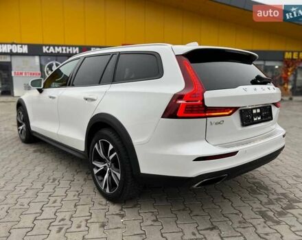 Білий Вольво V60 Cross Country, об'ємом двигуна 1.97 л та пробігом 37 тис. км за 33500 $, фото 26 на Automoto.ua