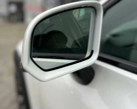 Білий Вольво V60 Cross Country, об'ємом двигуна 1.97 л та пробігом 37 тис. км за 33500 $, фото 3 на Automoto.ua