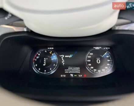 Білий Вольво V60 Cross Country, об'ємом двигуна 1.97 л та пробігом 37 тис. км за 33500 $, фото 21 на Automoto.ua