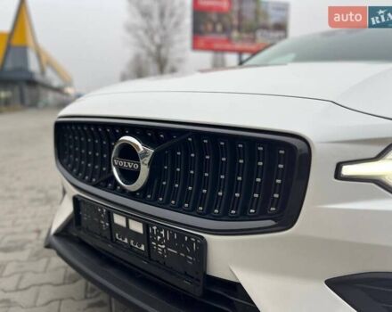 Білий Вольво V60 Cross Country, об'ємом двигуна 1.97 л та пробігом 37 тис. км за 33500 $, фото 36 на Automoto.ua