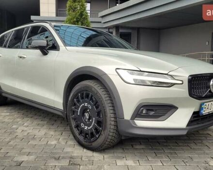 Бежевый Вольво V60 Cross Country, объемом двигателя 1.97 л и пробегом 126 тыс. км за 32500 $, фото 9 на Automoto.ua