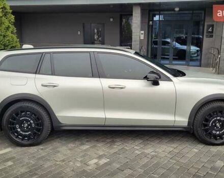 Бежевый Вольво V60 Cross Country, объемом двигателя 1.97 л и пробегом 126 тыс. км за 32500 $, фото 11 на Automoto.ua